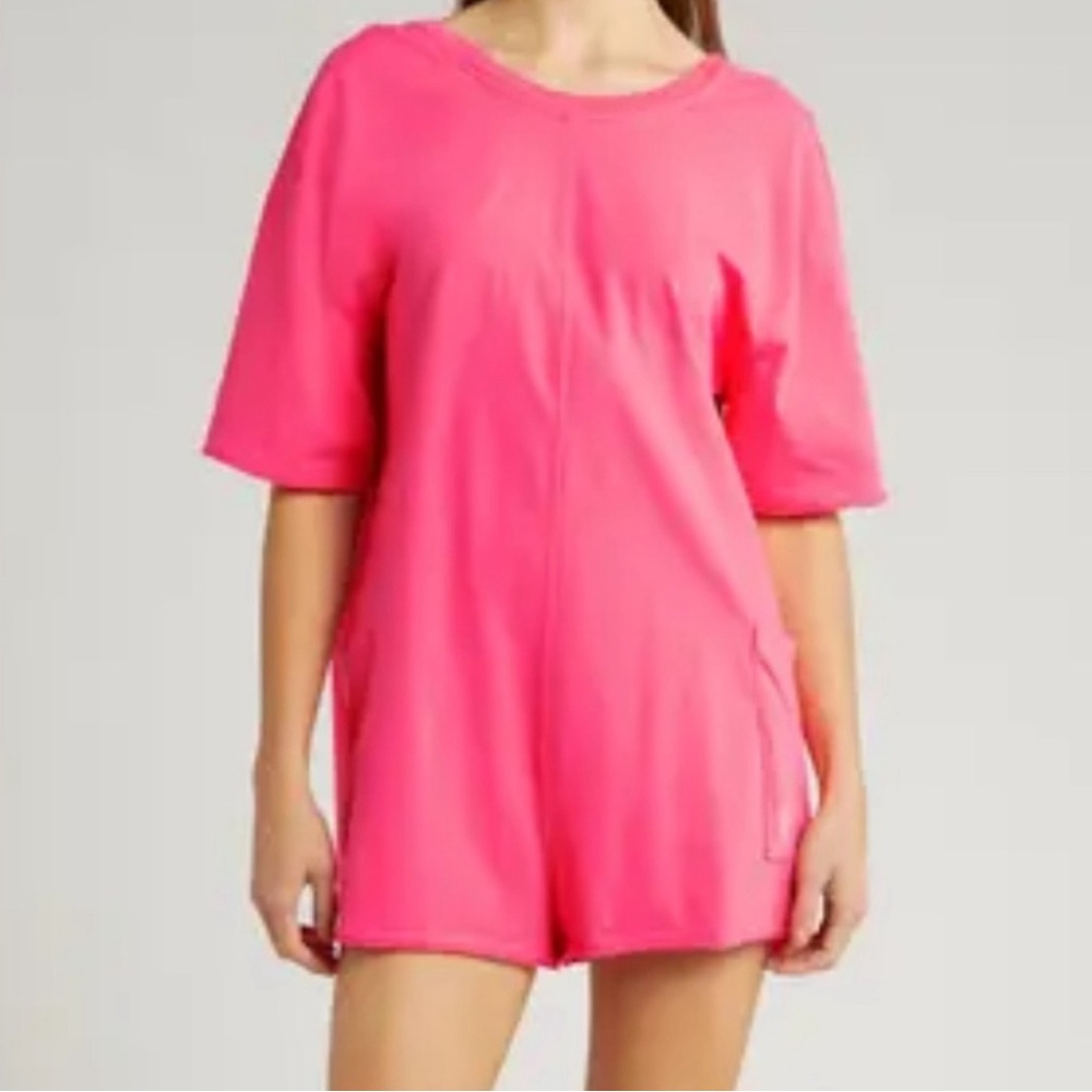 NWOT Bright Pink Boutique Romper- Women's size Large/XL